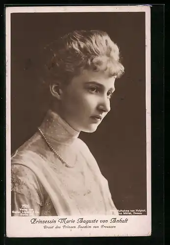 AK Prinzessin Marie Auguste von Anhalt als junge Frau mit Perlenkette