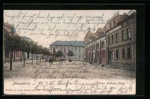 AK Meuselwitz /S.-A., Kaiser-Wilhelm-Platz mit Denkmal