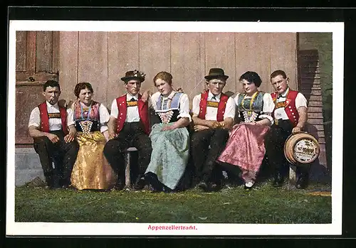 AK Männer und Frauen in Appenzellertracht