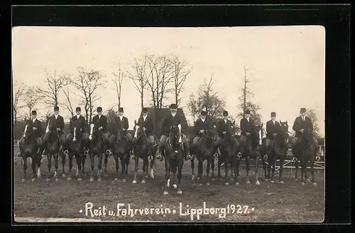 Foto-AK Lippborg, Reiter des Reit- und Fahrvereins zu Pferde, 1927