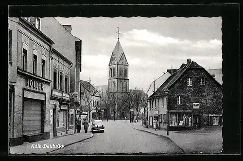 AK Köln-Dellbrück, Strassenpartie mit Kirche, Auto