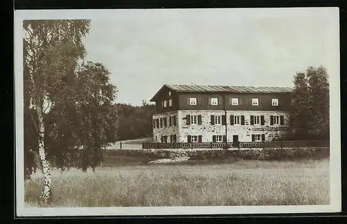 AK Grosssteinberg-Grethen, vor dem Leipziger Naturfreundehaus