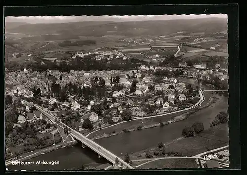 AK Melsungen, Fliegeraufnahme der gesamten Stadt, die Brücke in die Stadt