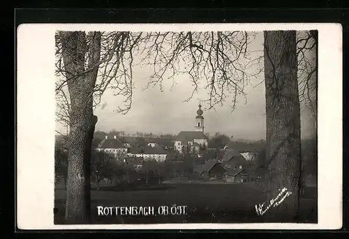 AK Rottenbach, Ortspanorama mit der Kirche von den Feldern aus