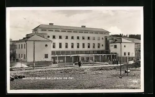 AK Gallspach, vor dem Institut Zeileis