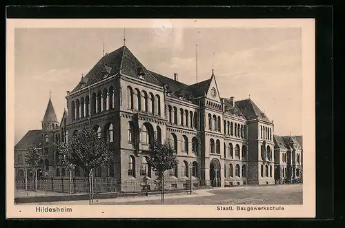 AK Hildesheim, Staatliche Baugwerkschule mit Strasse