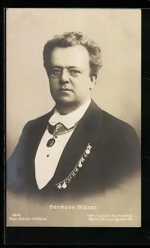 AK Opernsänger Hermann Nissen mit Zwicker