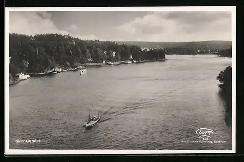 AK Skurusundet, Uferpanorama