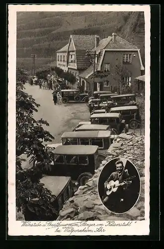 AK Walporzheim /Ahr, Gasthaus-Pension zum Sänger am Kaiserstuhl Peter Schmitz mit Automobilen, Sänger mit Gitarre