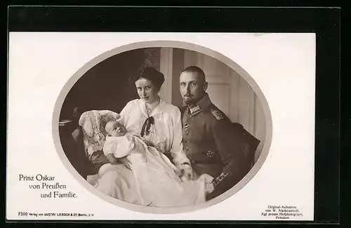 AK Prinz Oskar von Preussen mit Frau und Taufkind