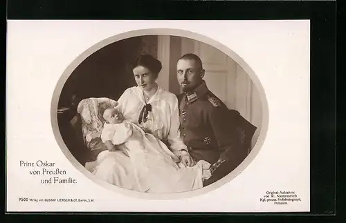 AK Prinz Oskar von Preussen mit Frau und Baby