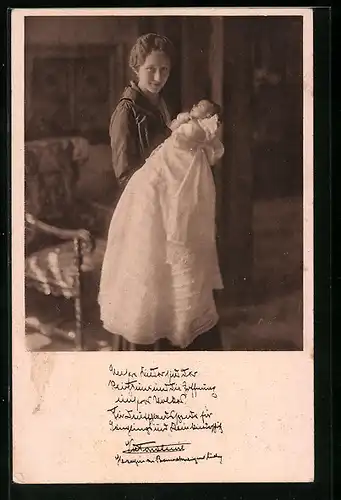 AK Victoria Luise Herzogin von Braunschweig mit ihrem Baby