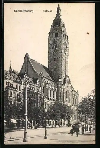 AK Berlin-Charlottenburg, Blick auf das Rathaus