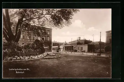 AK Ludwigshafen am Rhein, Ansicht vom Bahnhof