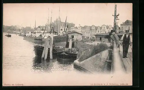 AK Lübeck, Partie im Hafen, Schiff Livadia