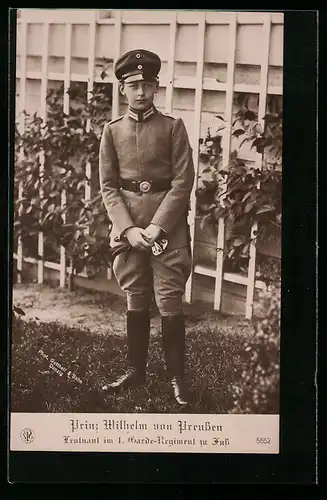 AK Prinz Wilhelm als junger Garde-Leutnant in schmucker Uniform