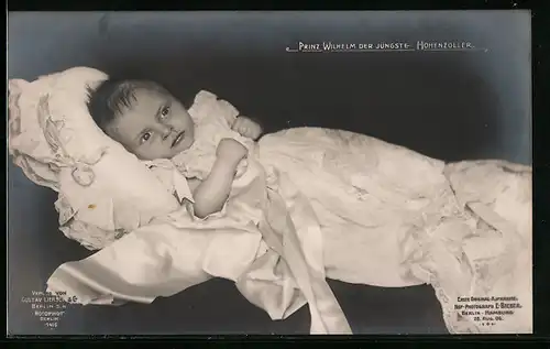AK Prinz Wilhelm als Baby auf einem Kissen