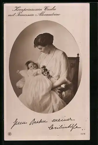 AK Kronprinzessin Cecilie mit Prinzessin Alexandrine