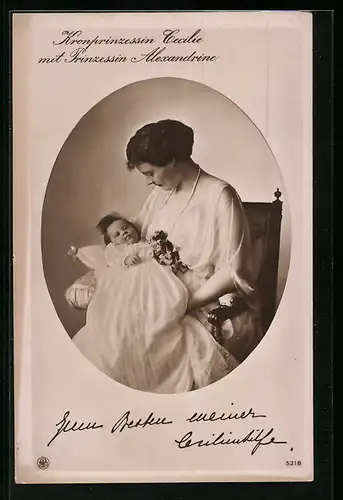 AK Kronprinzessin Cecilie mit Prinzessin Alexandrine