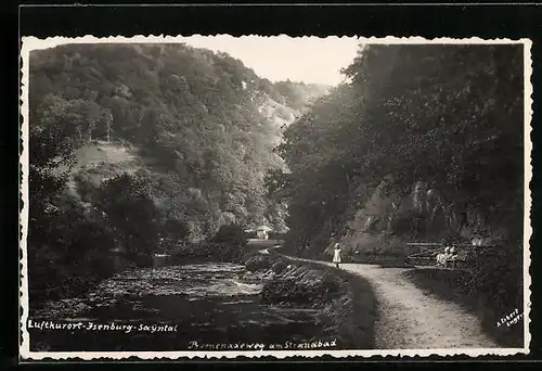 AK Isenburg /Sayntal, Promenadenweg am Strandbad