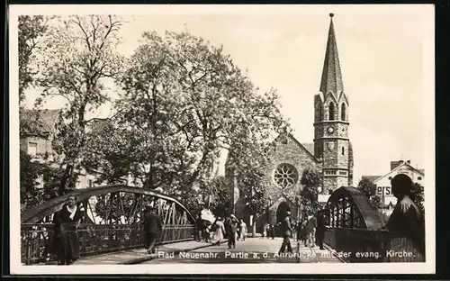 AK Bad Neuenahr, Partie a.d. Ahrbrücke mit der evang. Kirche