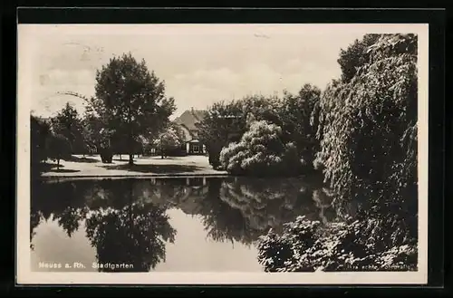 AK Neuss a. Rh., Blick auf den Stadtgarten