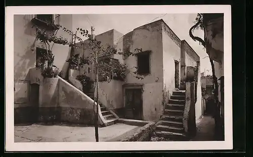 AK Capri, Un Cortile