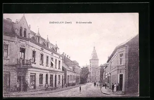 AK Dudweiler, Brückenstrasse mit Geschäft