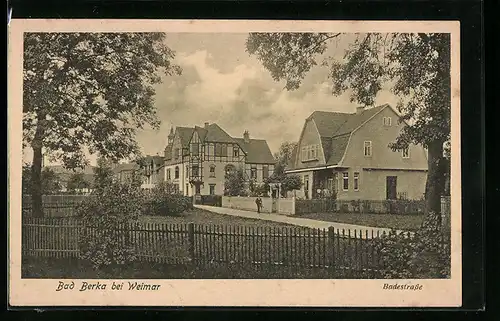 AK Bad Berka bei Weimar, Blick auf die Badestrasse