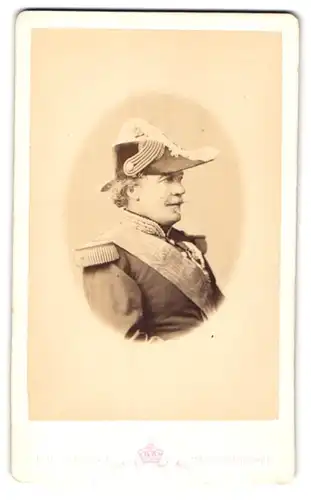Fotografie Le Jeune, Paris, Portrait Francois Certain de Canrobert, Marschall von Frankreich in Uniform mit Zweispitz
