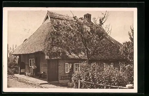 AK Gothmund, Ansicht eines Reetdachhauses