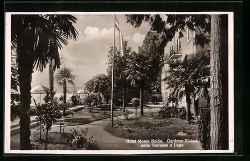 AK Gardone Riviera, Hotel Monte Baldo, colla Terrassa e Lago