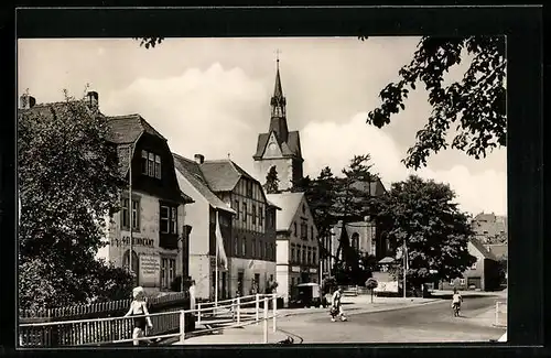 AK Rositz, Karl-Marx-Strasse mit Kirche