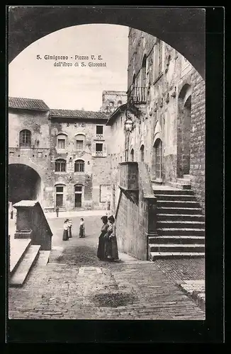 AK S. Gimignano, Piazza V. E. dall`Arco di S. Giovanni