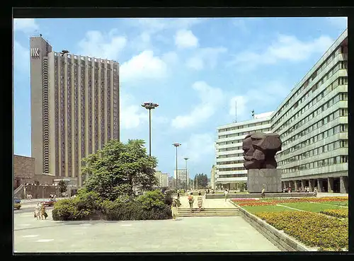 AK Karl-Marx-Stadt, Karl-Marx-Allee mit Hotel Kongress, Rat des Bezirkes und Karl-Marx-Monument