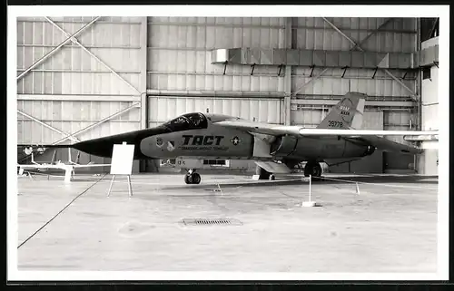 Fotografie Flugzeug General Dynamics F-111 Aardvark, Experimental-Flugzeug der NASA & USAF