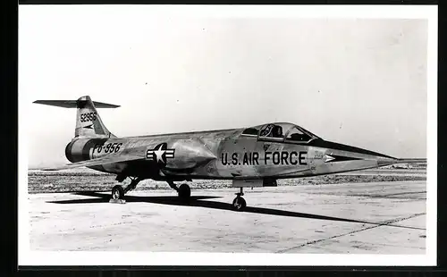 Fotografie Flugzeug Lockheed F-104 Starfighter der US-Air Force, Kennung F6-956