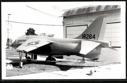 Fotografie Flugzeug Hawker Siddeley P.1127, Versuchsflugzeug Vorgänger Harrier Senkrechtstarter