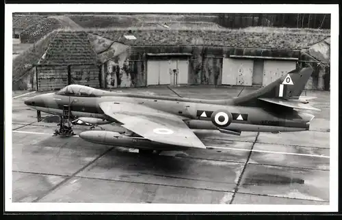 Fotografie Flugzeug Hawker Hunter XE605 FR 10, Experimentalflugzeug der Royal Airforce