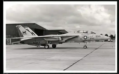 Fotografie Flugzeug Grumman F-14 Tomcat der US-Navy, No. 200 vom Flugzeugträger USS America