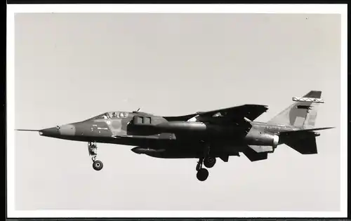 Fotografie Flugzeug SEPECAT Jaguar, Jagdbomber ohne Hoheitskennzeichen, XZ368
