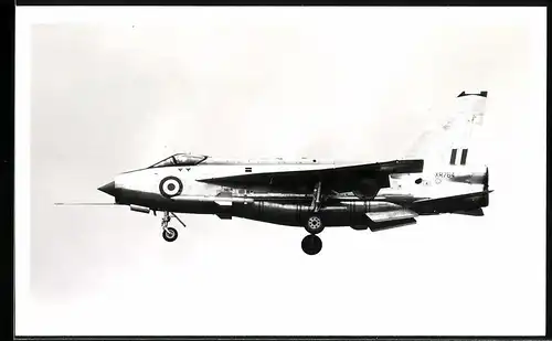 Fotografie Flugzeug English Electric Lightning F.6, Kennung XR764