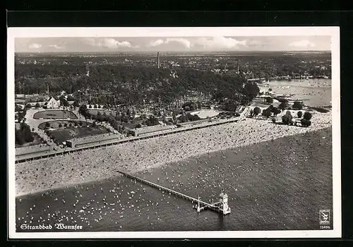 AK Berlin-Wannsee, Strandbad mit Badegästen aus der Vogelschau