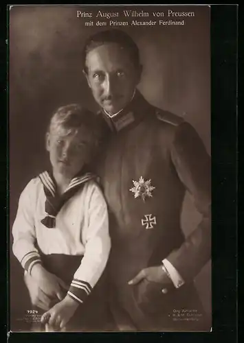 AK Prinz August Wilhelm von Preussen mit dem Prinzen Alexander Ferdinand