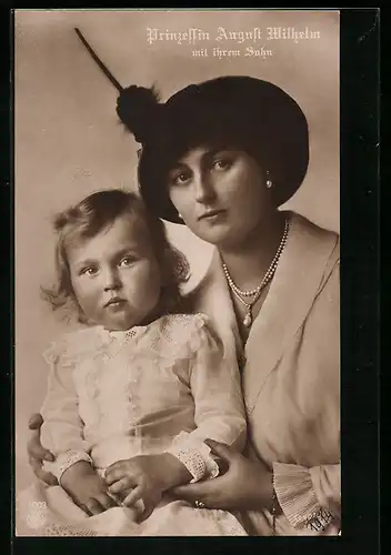 AK Prinzessin August Wilhelm mit ihrem Sohn