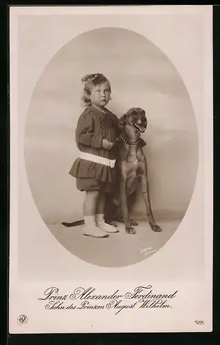 AK Prinz Alexander Ferdinand von Preussen, Sohn des Prinzenpaares mt Hund