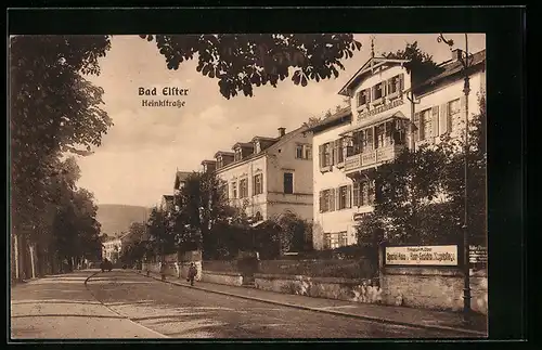 AK Bad Elster, Heinkstrasse mit Frieseurgeschäft M. Obst