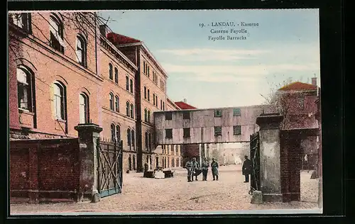 AK Landau, Kaserne mit Soldaten