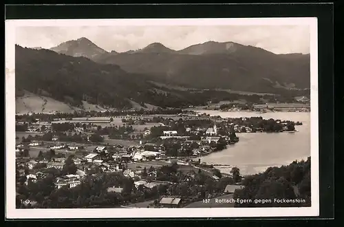 AK Rottach-Egern, Ortsansicht mit Bergen, Fockenstein