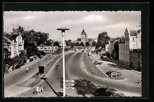 AK Hameln a. d. Weser, Blick zur neuen Weserbrücke mit Münster